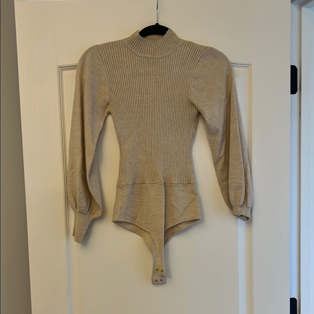 Vestique Puff Sleeve Body Suit